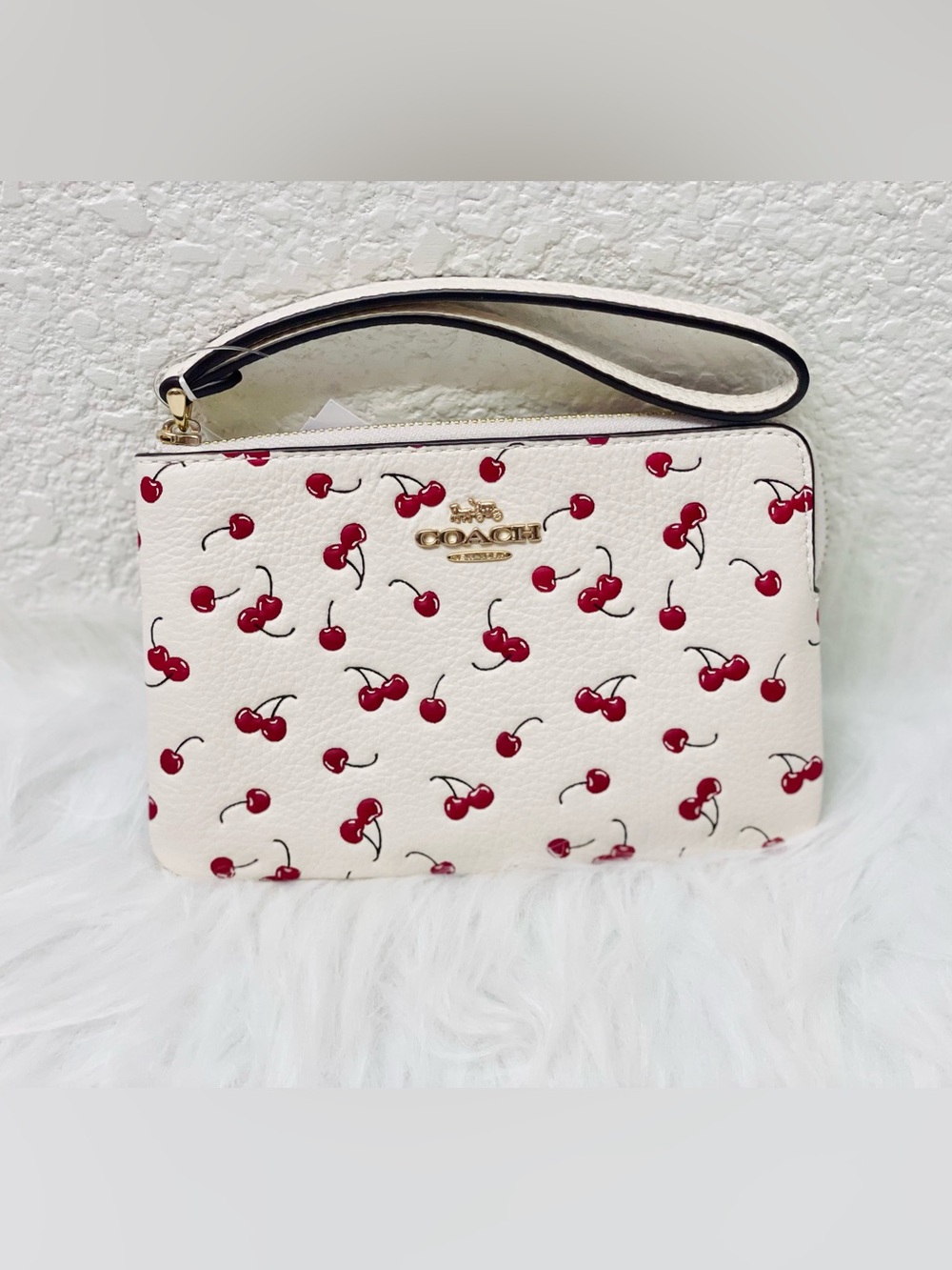 COACH Corner Zip Wristlet With Cherry Print Pebble Leather Chalk Multi CEX82 NWT